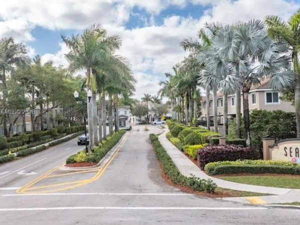 1019 SE 24th Ter , Homestead, FL 33035