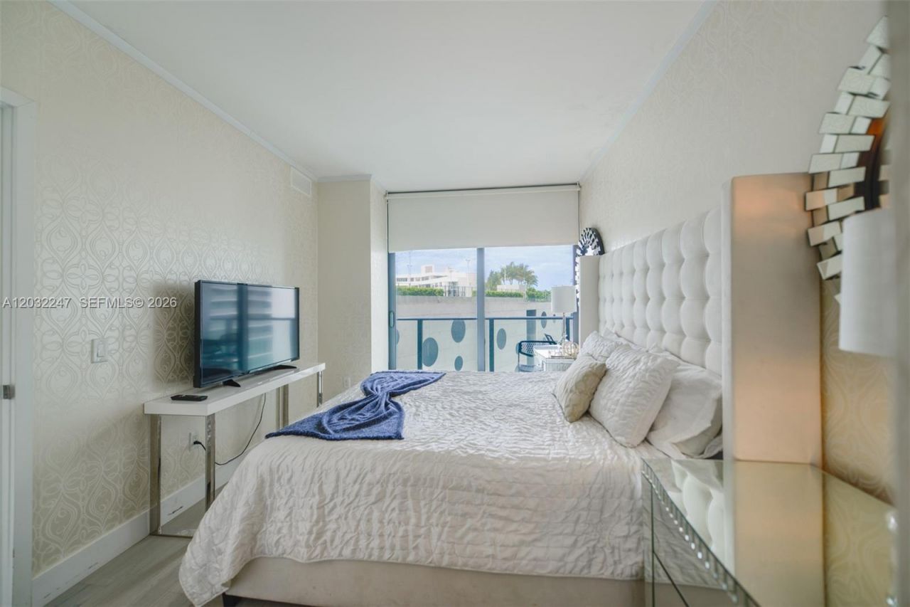 501 NE 31st St , Unit 601, Miami, FL 33137 Photo