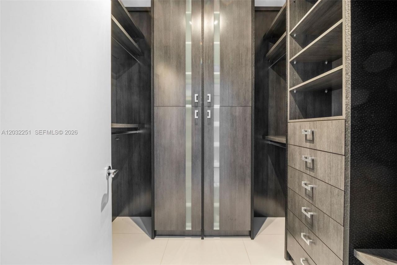 17121 Collins Ave , Unit 1802, Sunny Isles Beach, FL 33160 Photo