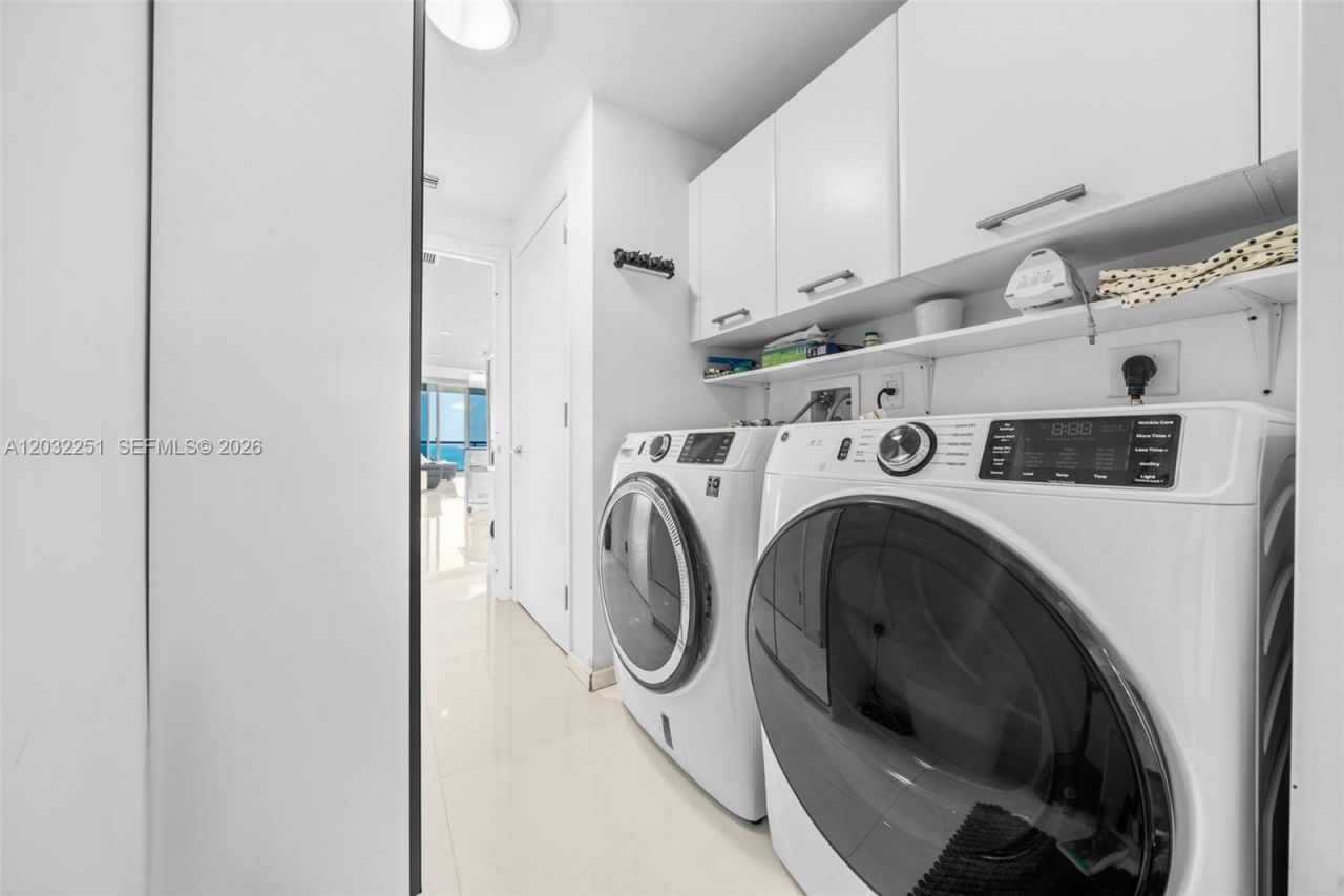 17121 Collins Ave , Unit 1802, Sunny Isles Beach, FL 33160 Photo