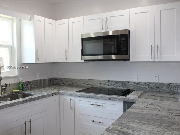 4035 E 2nd Ave, Hialeah, FL 33013