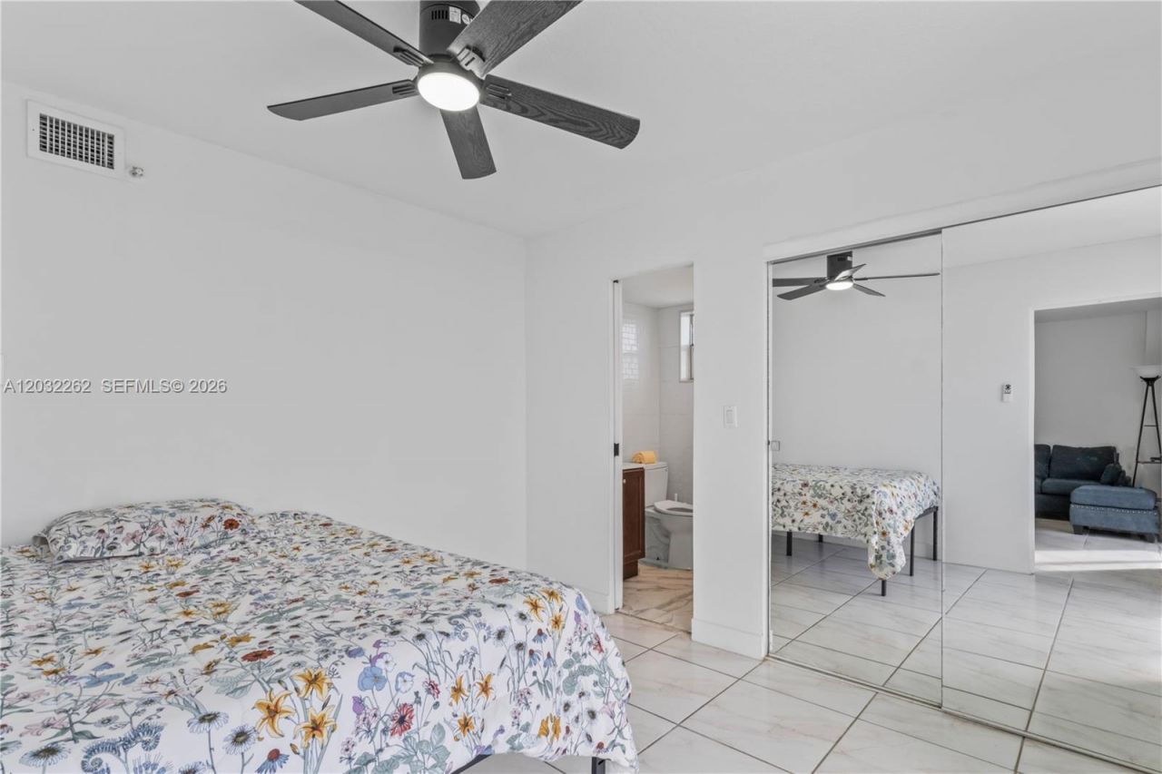 7933 E West Dr, Unit 1025, North Bay Village, FL 33141 Photo