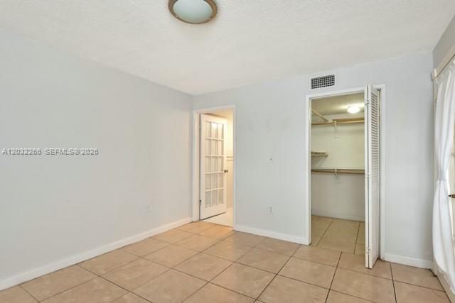 2735 W 52nd St, Unit 402, Hialeah, FL 33016 Photo