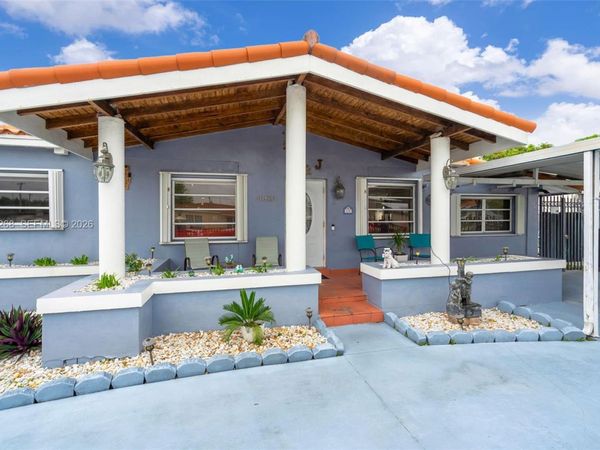 4820 W 2nd Ln , Hialeah, FL 33012
