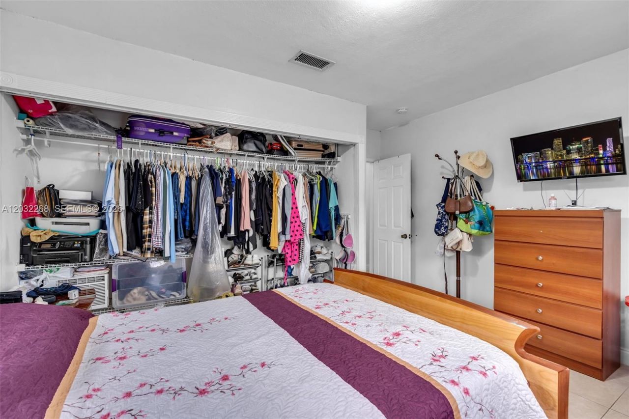 4820 W 2nd Ln , Hialeah, FL 33012 Photo