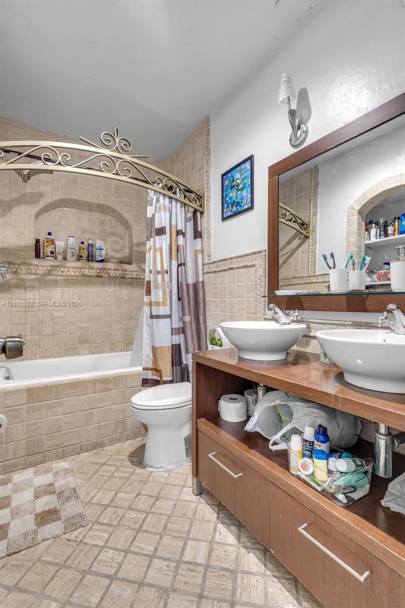 4820 W 2nd Ln , Hialeah, FL 33012 Photo