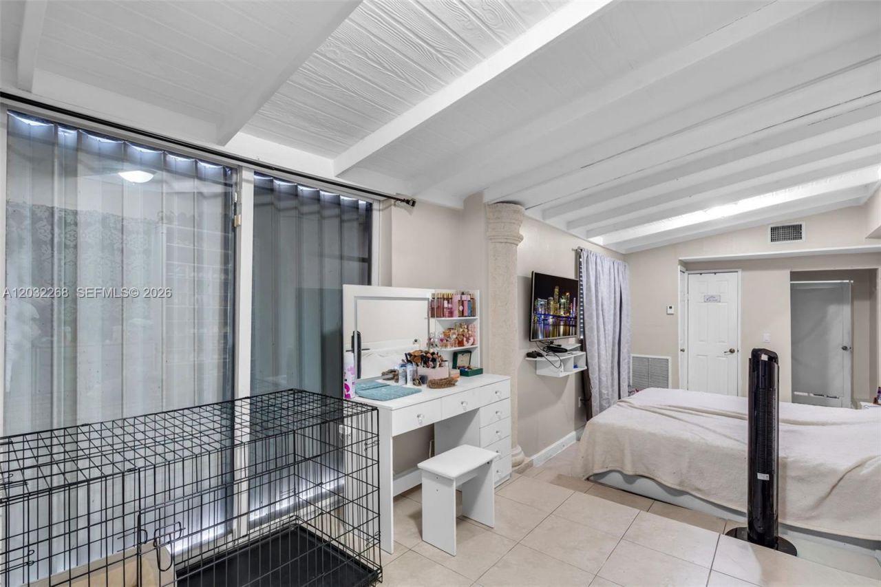 4820 W 2nd Ln , Hialeah, FL 33012 Photo