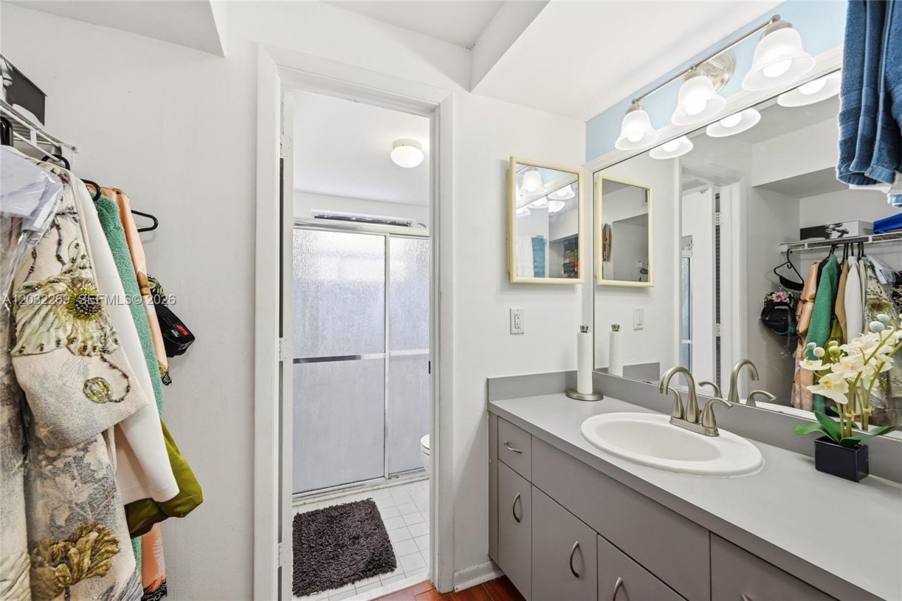 Please Call For Address, Pembroke Pines, FL 33025 Photo