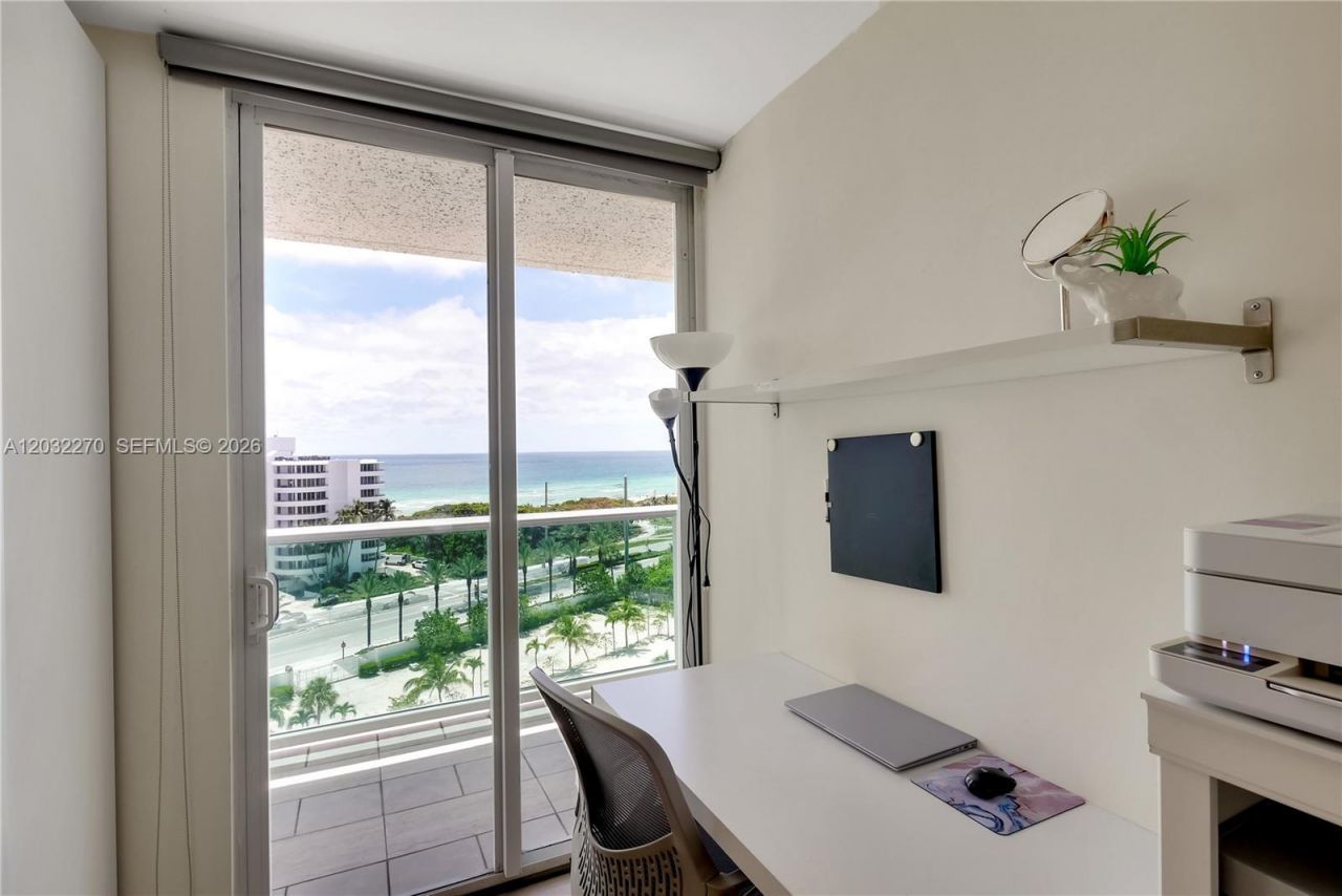 100 Bayview Dr , Unit 1008, Sunny Isles Beach, FL 33160 Photo
