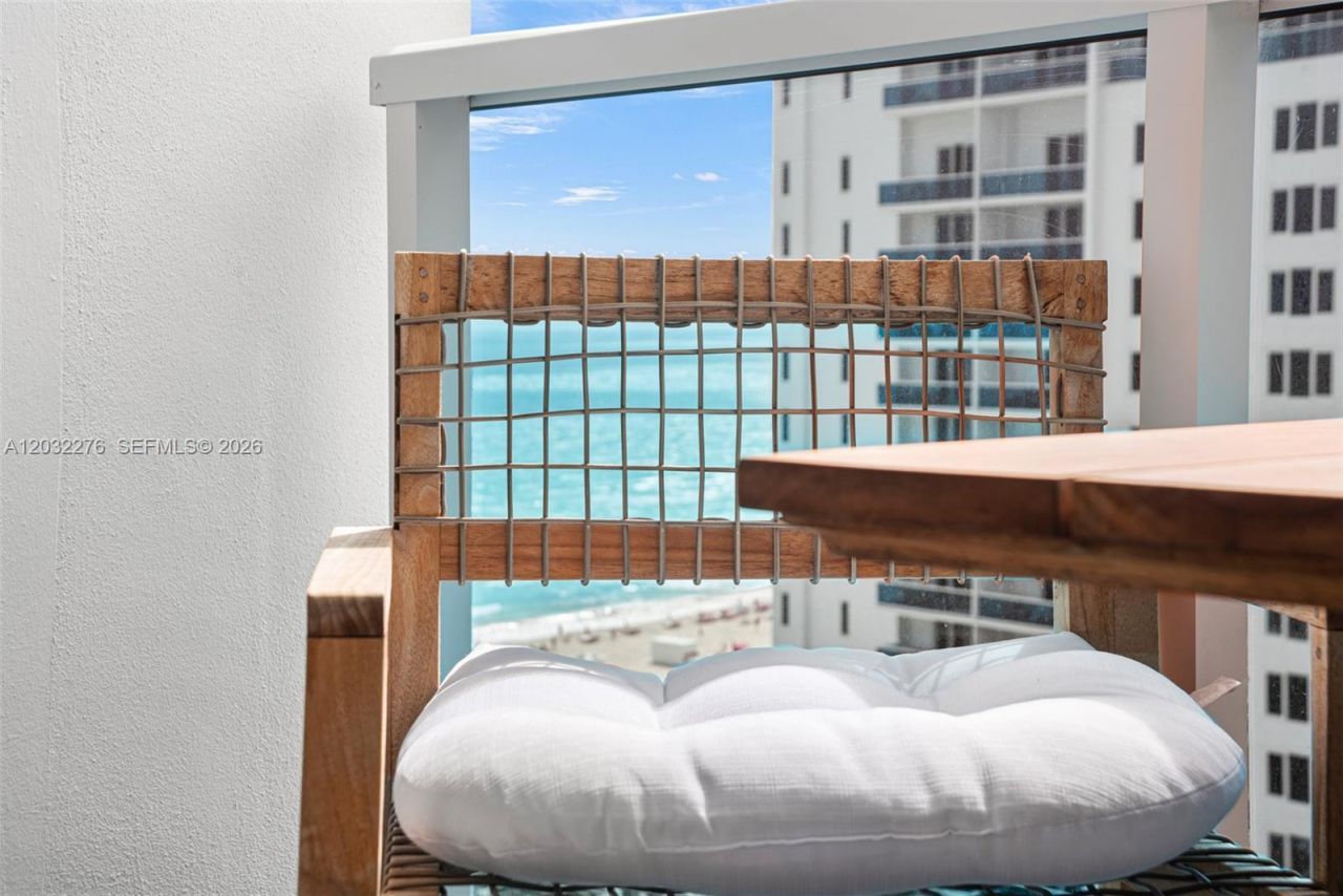 102 24th St, Unit 1406, Miami Beach, FL 33139 Photo