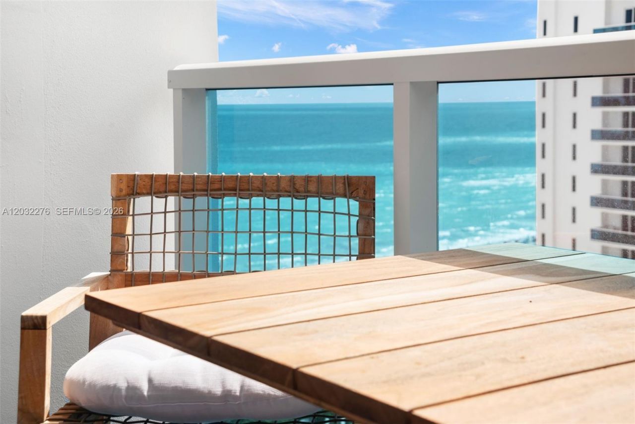 102 24th St, Unit 1406, Miami Beach, FL 33139 Photo