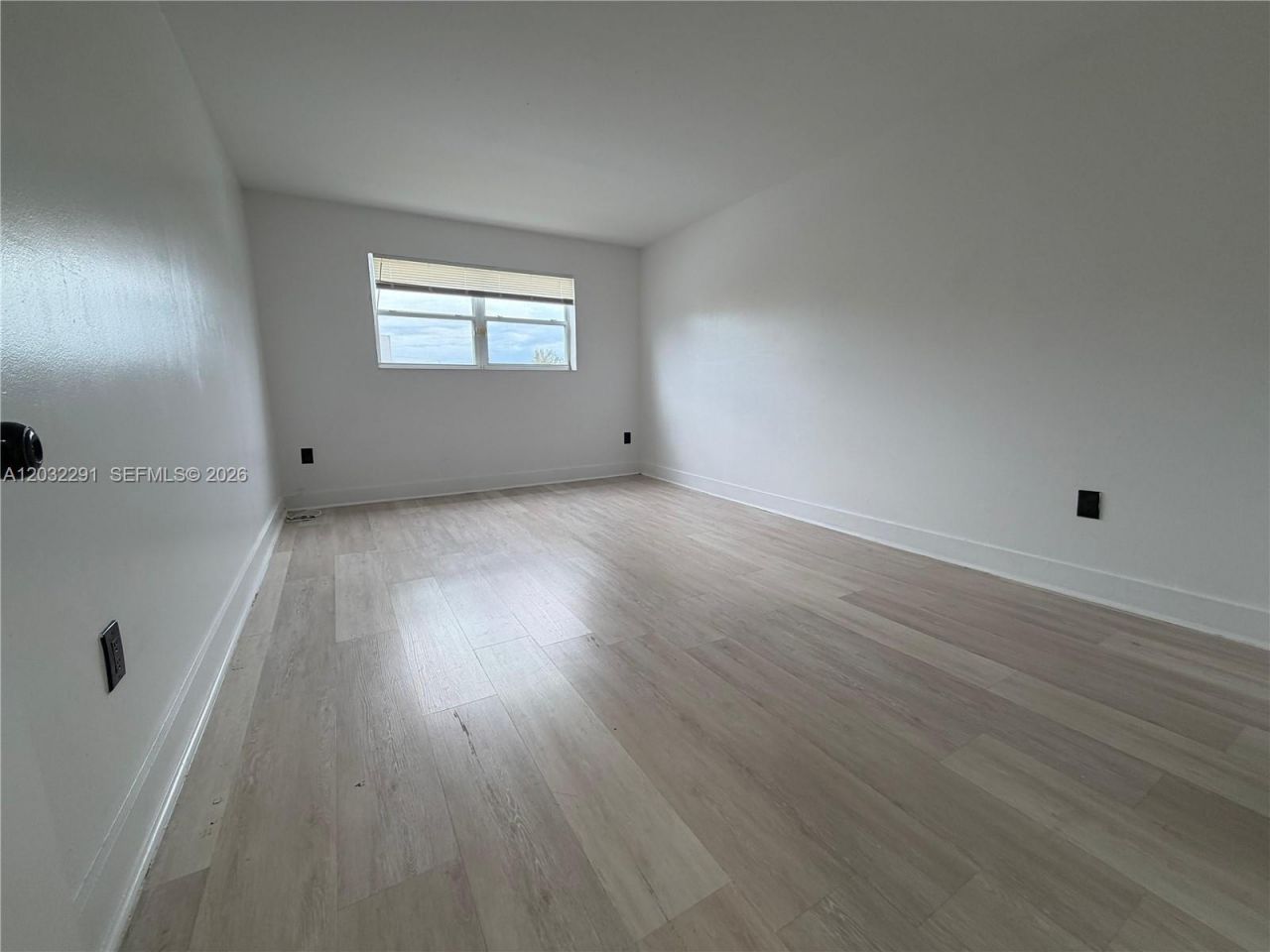 12215 W Dixie Hwy, Unit 206, North Miami, FL 33161 Photo