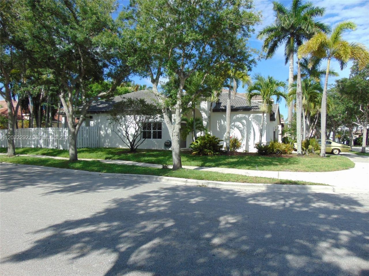 624 Vista Meadows Dr, Weston, FL 33327 Photo