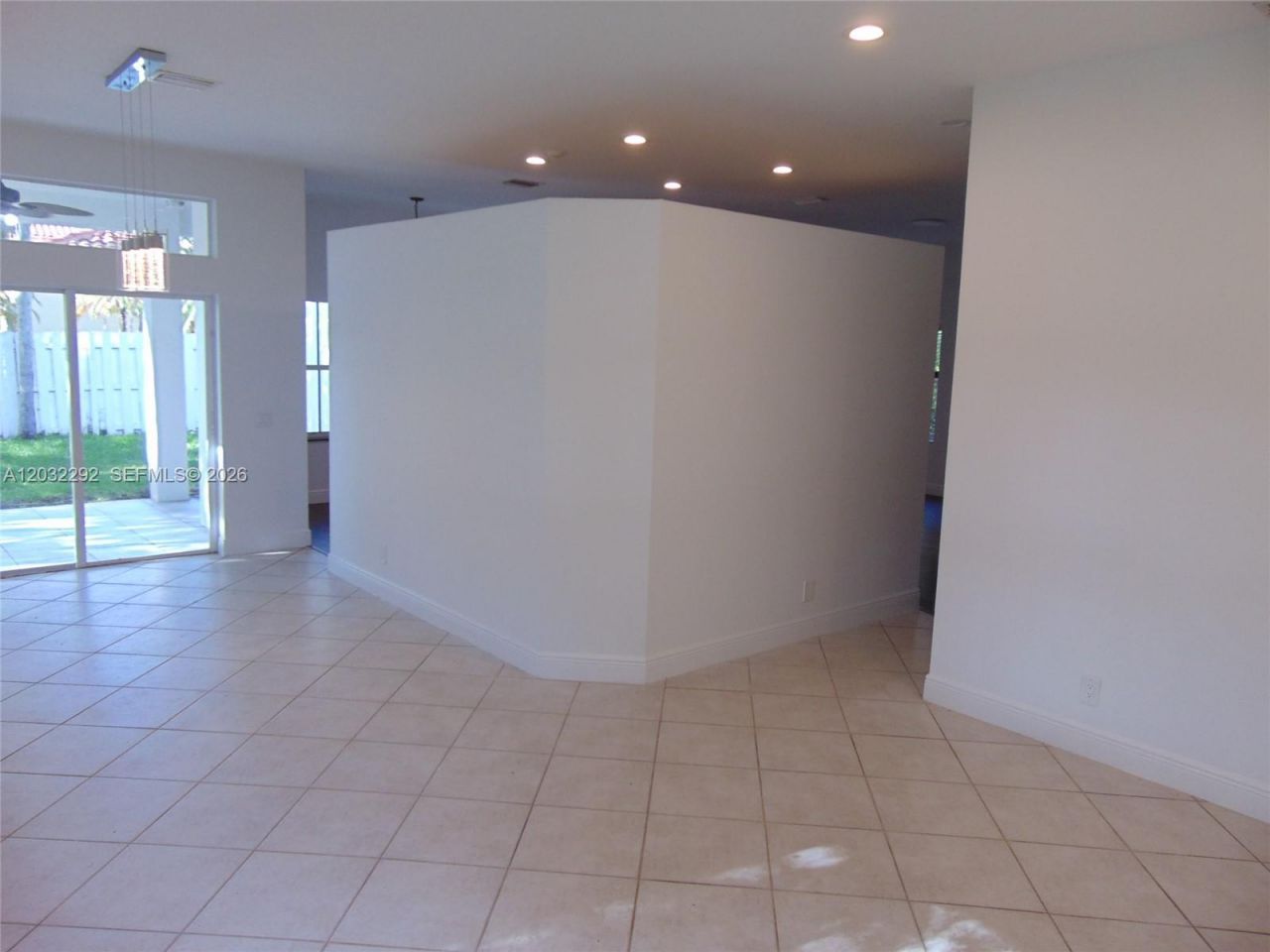 624 Vista Meadows Dr, Weston, FL 33327 Photo