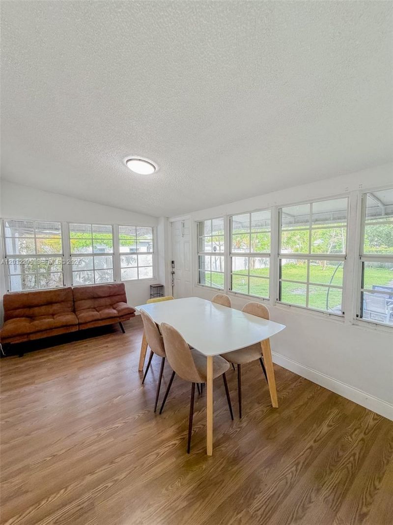 2740 Dewey St, Hollywood, FL 33020 Photo