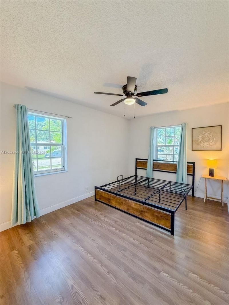 2740 Dewey St, Hollywood, FL 33020 Photo