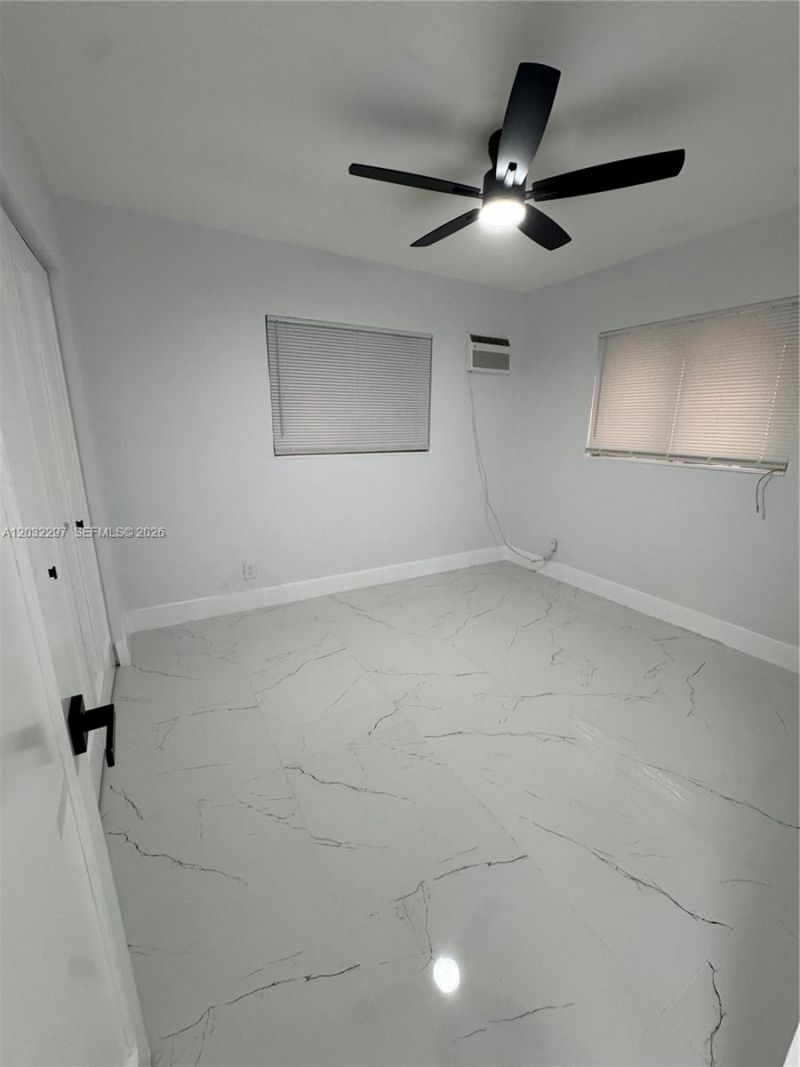 1096 NE 157th Ter , North Miami Beach, FL 33162 Photo