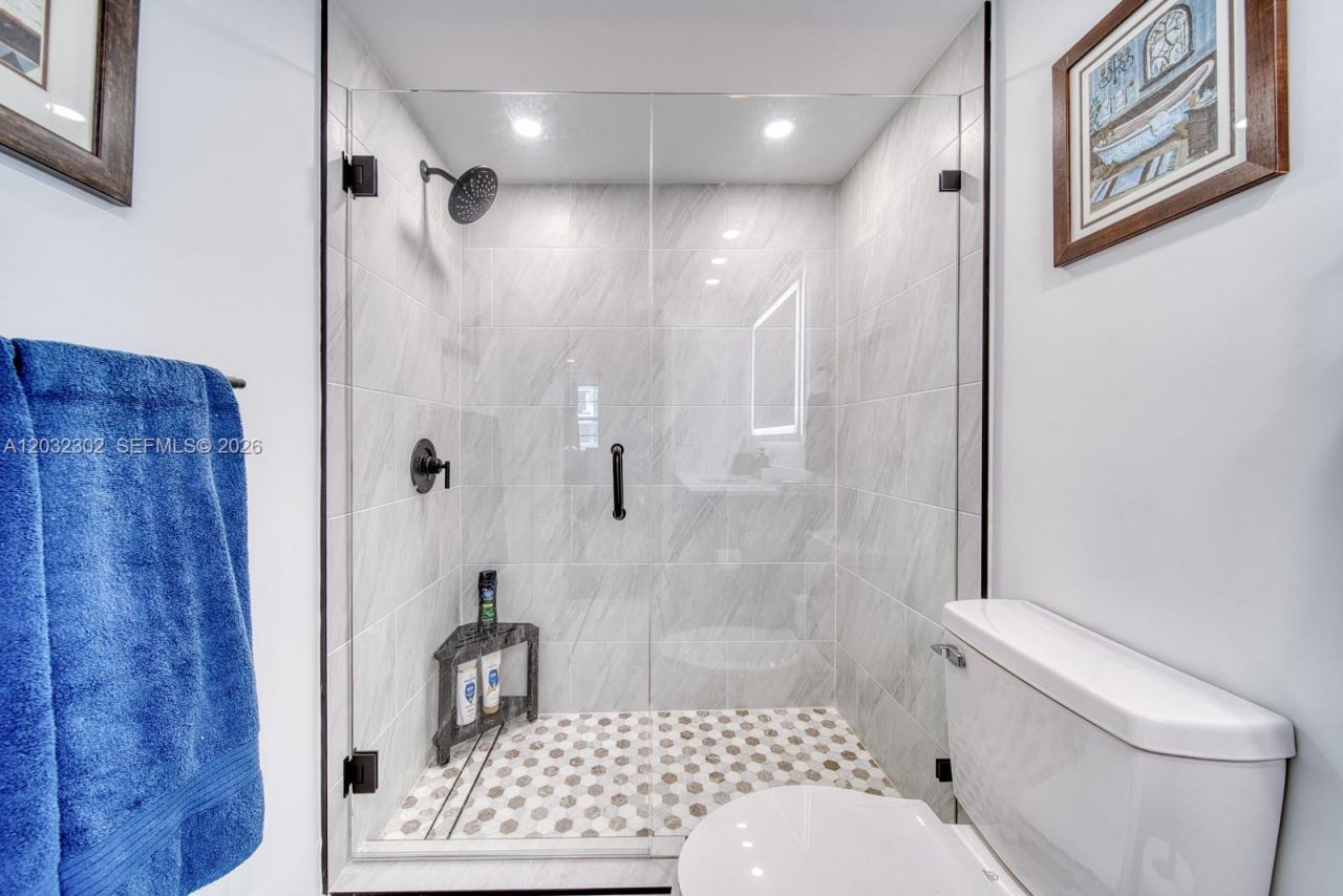 1160 N Federal Hwy , Unit 213, Fort Lauderdale, FL 33304 Photo