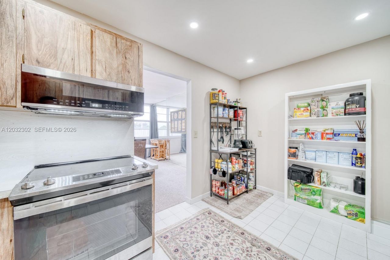 1160 N Federal Hwy , Unit 213, Fort Lauderdale, FL 33304 Photo