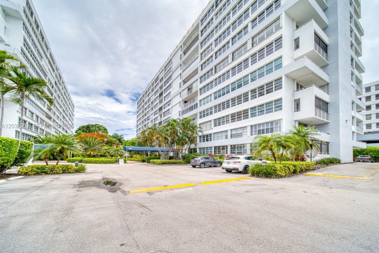 1160 N Federal Hwy , Unit 213, Fort Lauderdale, FL 33304 Photo