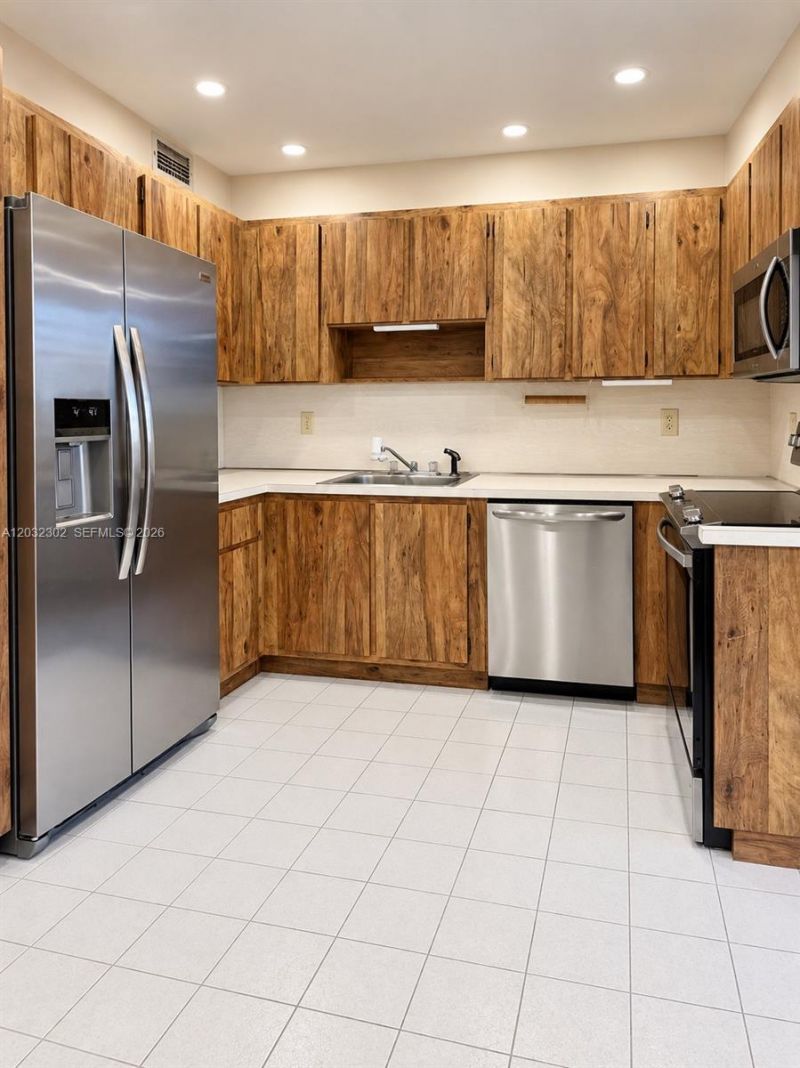 1160 N Federal Hwy, Unit 213, Fort Lauderdale, FL 33304 Photo