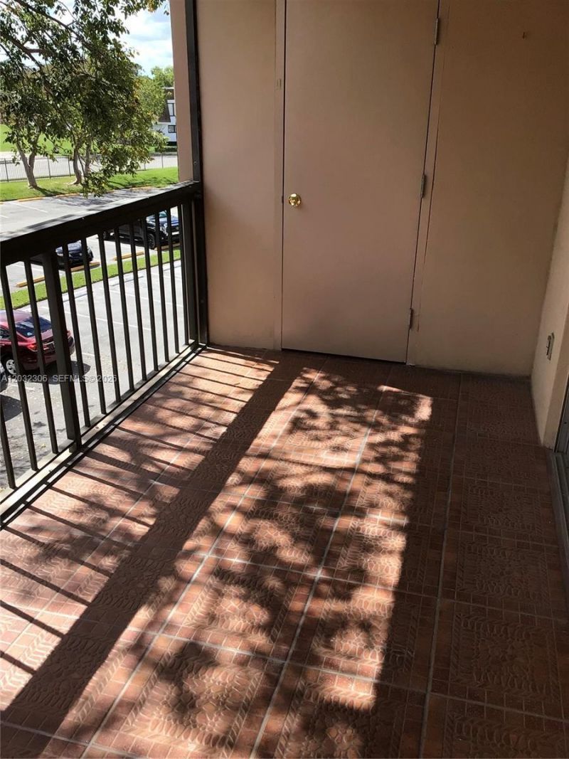 10975 SW 107th St , Unit 302, Miami, FL 33176 Photo