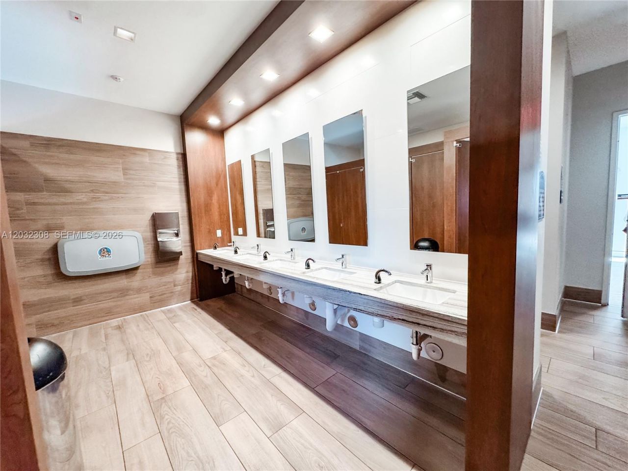 10455 NW 82nd St , Unit 32, Doral, FL 33178 Photo