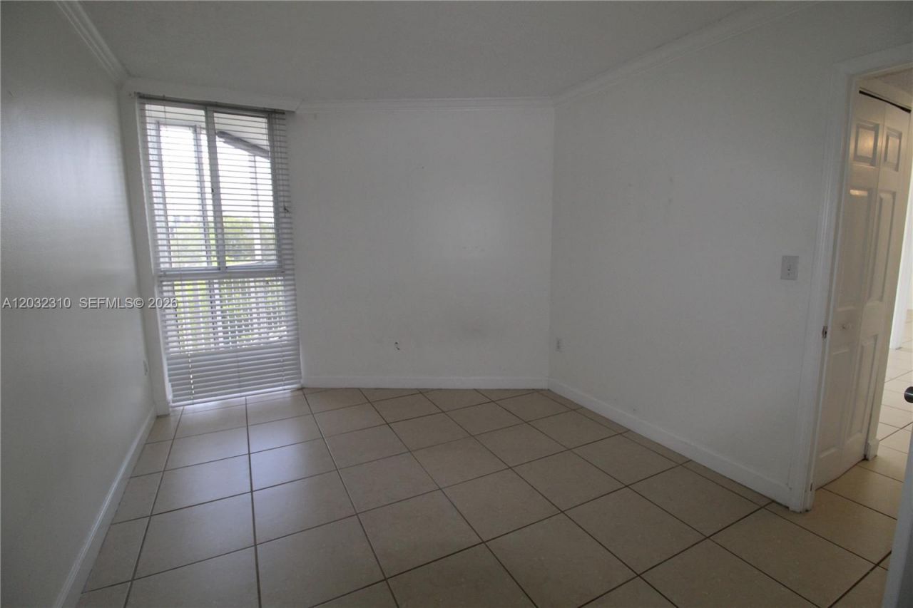 Please Call For Address, Unit B501, Hialeah, FL 33015 Photo