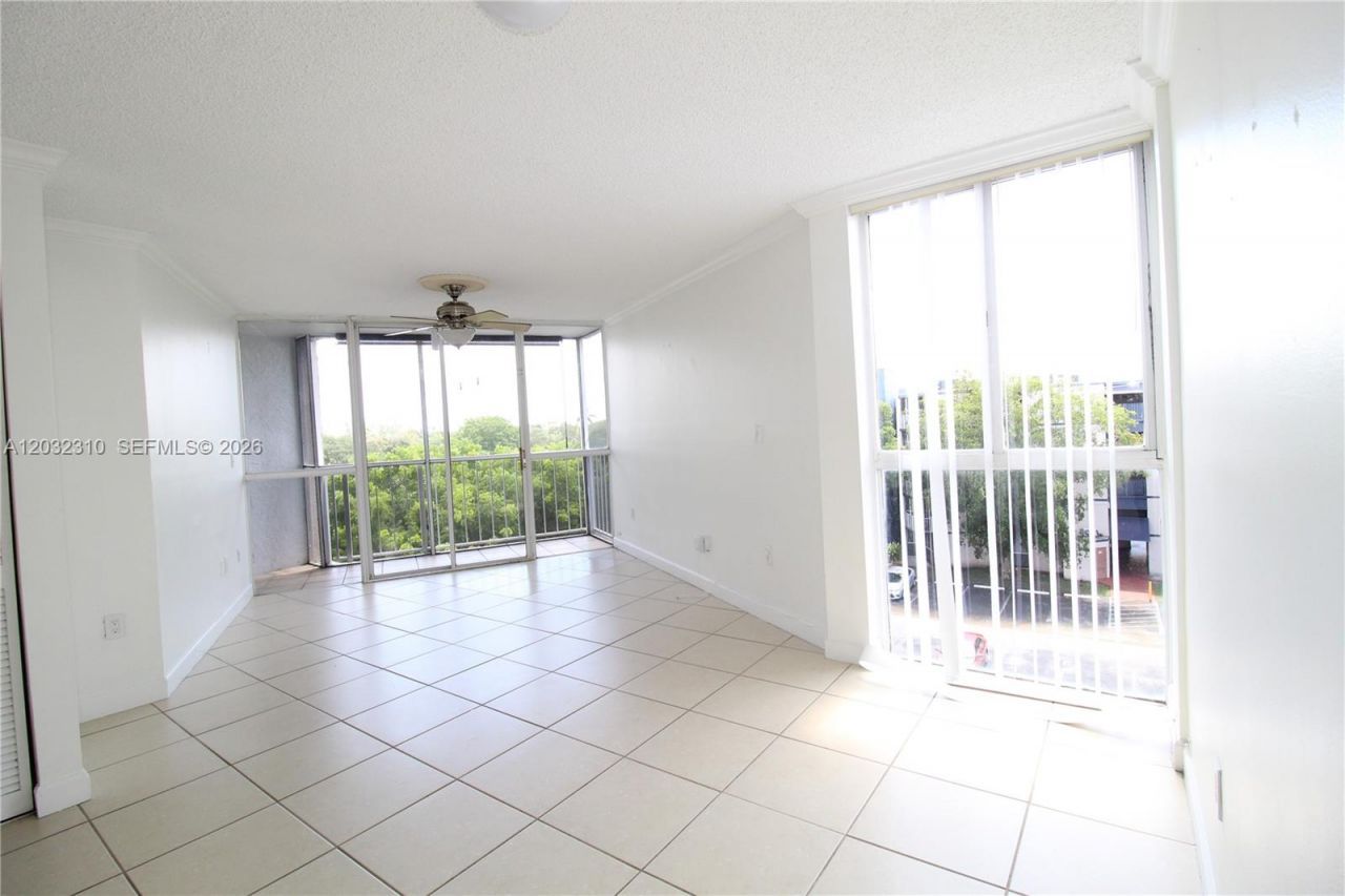 Please Call For Address, Unit B501, Hialeah, FL 33015 Photo