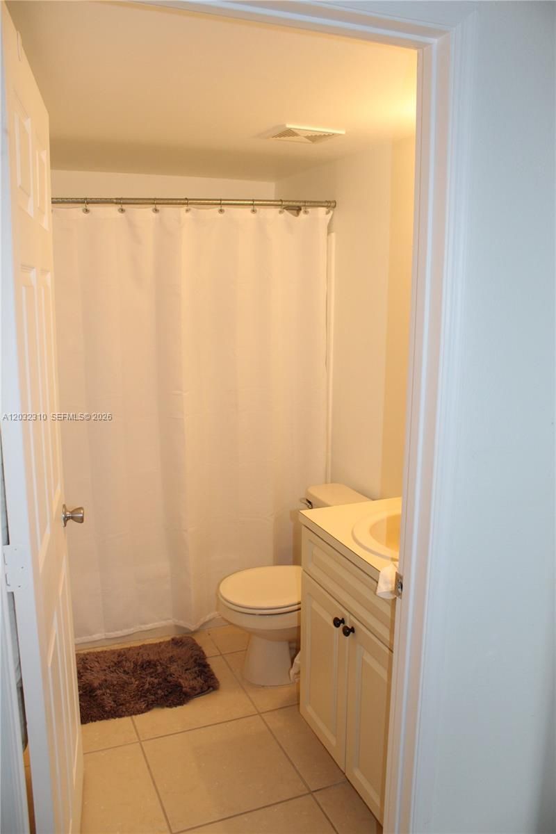Please Call For Address, Unit B501, Hialeah, FL 33015 Photo