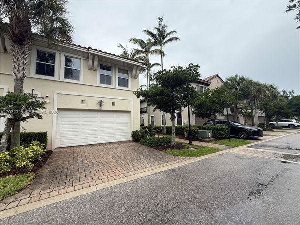 3341 NW 125th Ln , Sunrise, FL 33323
