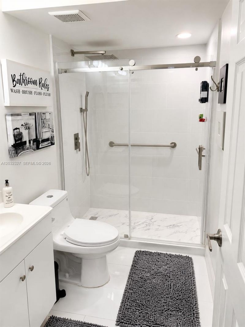 9241 Sunrise Lakes Blvd , Unit 109, Sunrise, FL 33322 Photo
