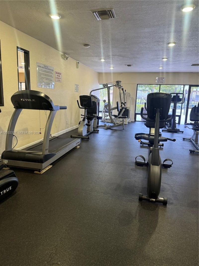 9241 Sunrise Lakes Blvd , Unit 109, Sunrise, FL 33322 Photo