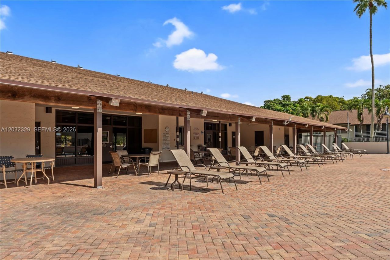 125 S Laurel Dr , Unit 506, Margate, FL 33063 Photo