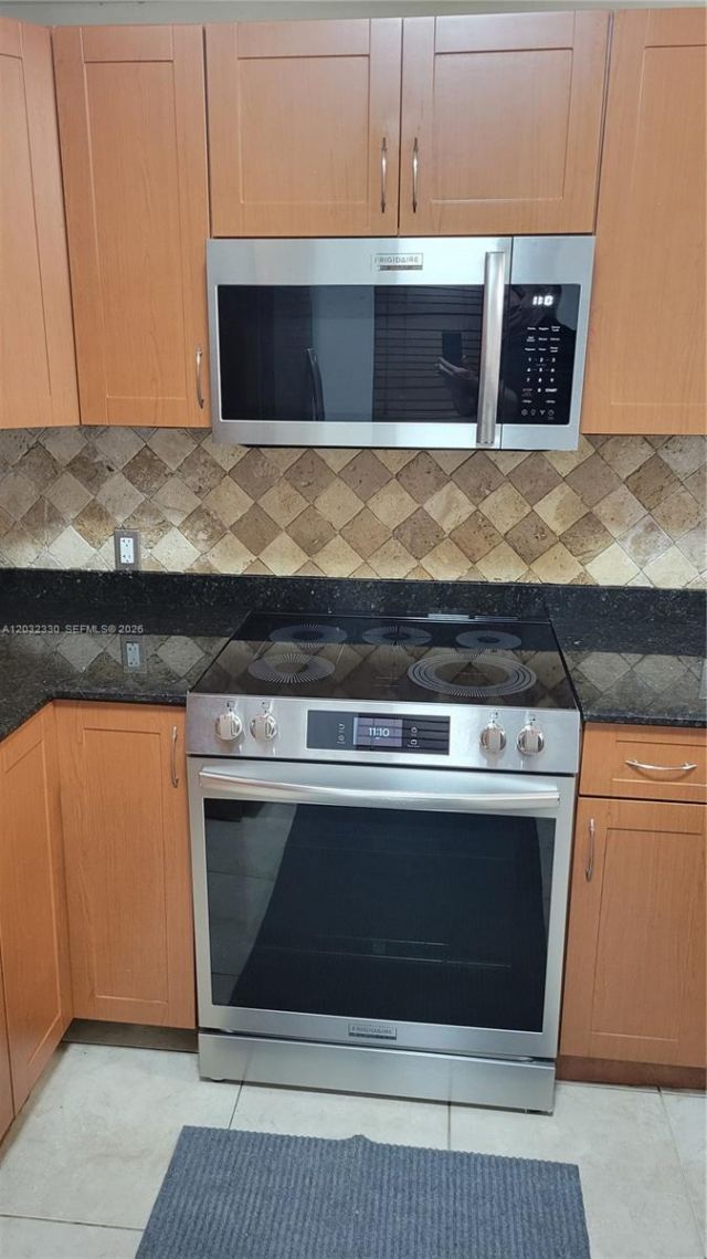 8430 SW 8th St , Unit 307B, Miami, FL 33144 Photo