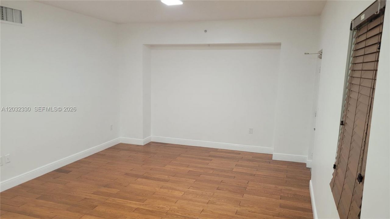 8430 SW 8th St , Unit 307B, Miami, FL 33144 Photo