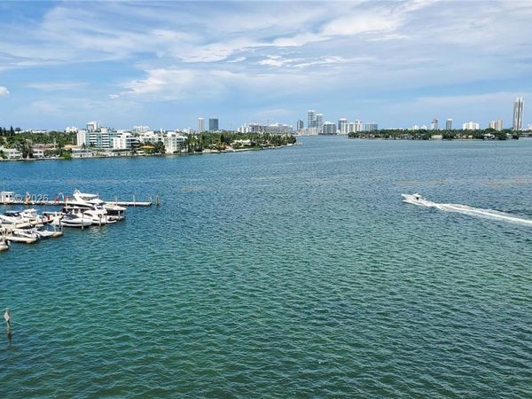 7545 E Treasure Dr, Unit 9H, North Bay Village, FL 33141