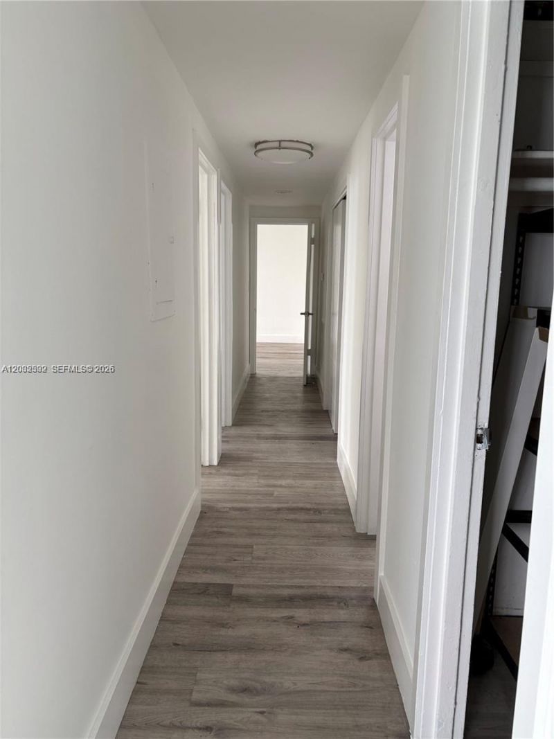 7545 E Treasure Dr, Unit 9H, North Bay Village, FL 33141 Photo