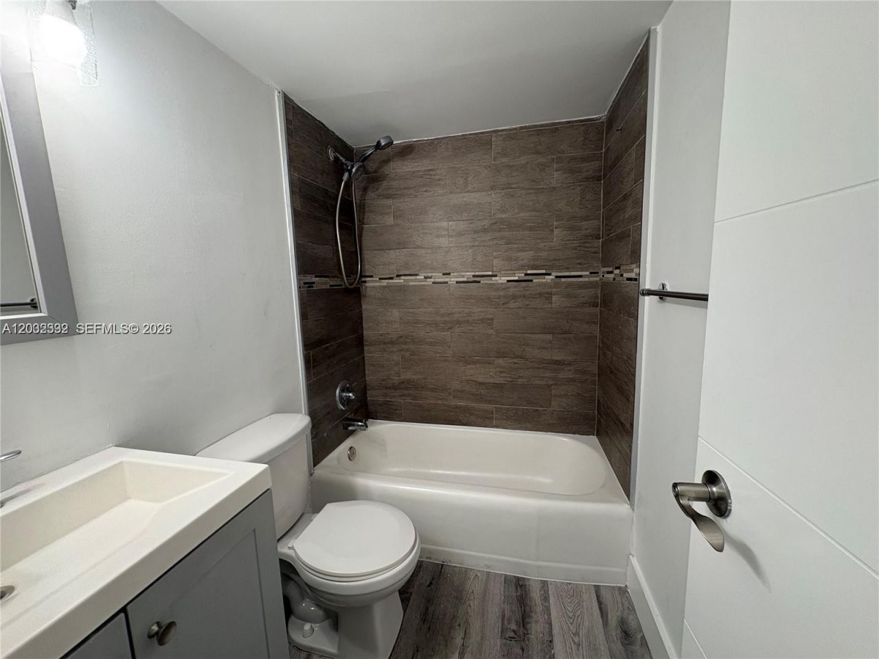 7545 E Treasure Dr , Unit 9H, North Bay Village, FL 33141 Photo