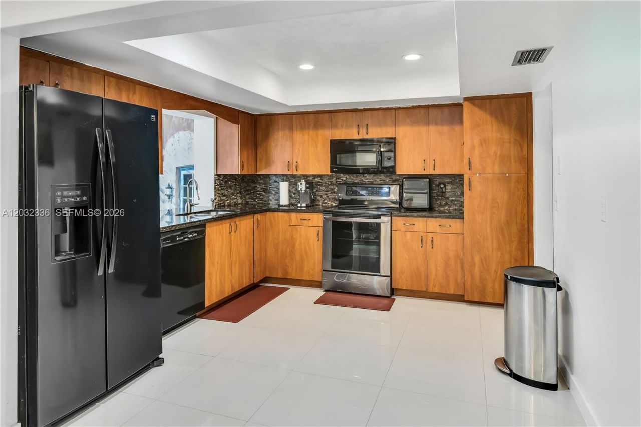 1701 NW 106th Ave , Pembroke Pines, FL 33026 Photo