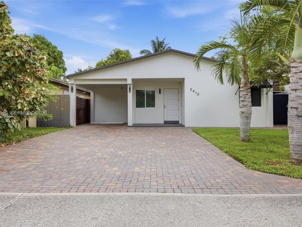 5412 NW 192nd Ln , Miami Gardens, FL 33055
