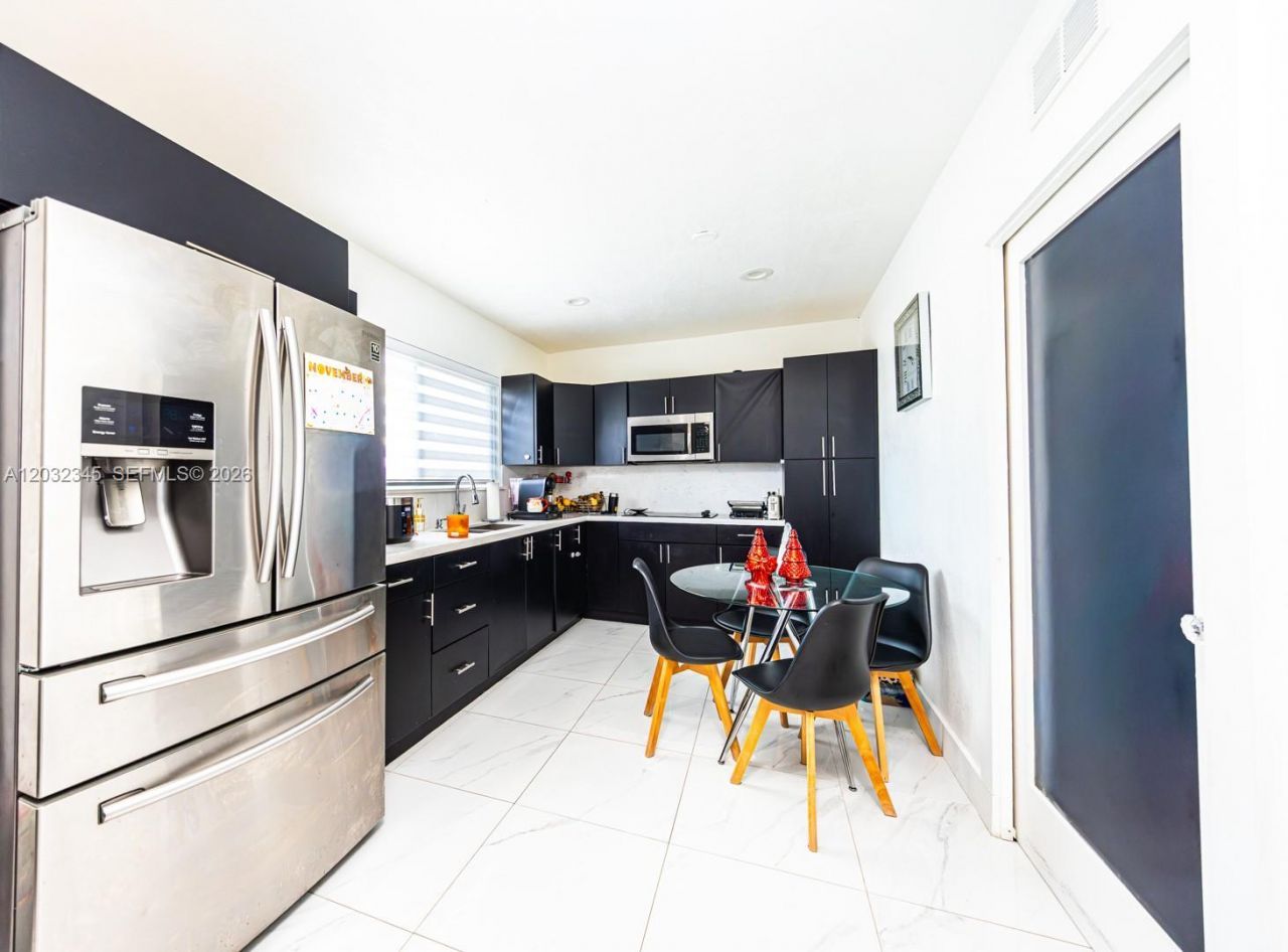 9365 SW 44th St , Miami, FL 33165 Photo