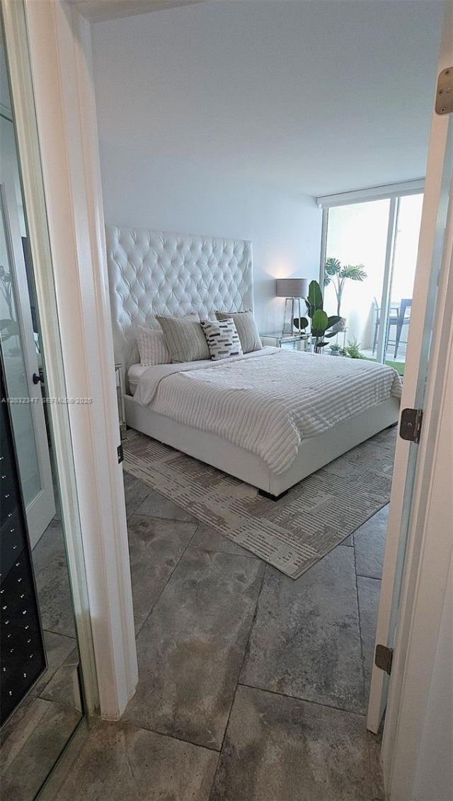 300 S Pointe Dr, Unit 908, Miami Beach, FL 33139 Photo