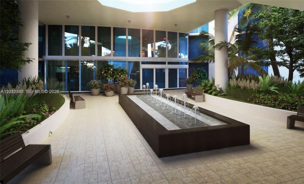 300 S Pointe Dr, Unit 908, Miami Beach, FL 33139 Photo