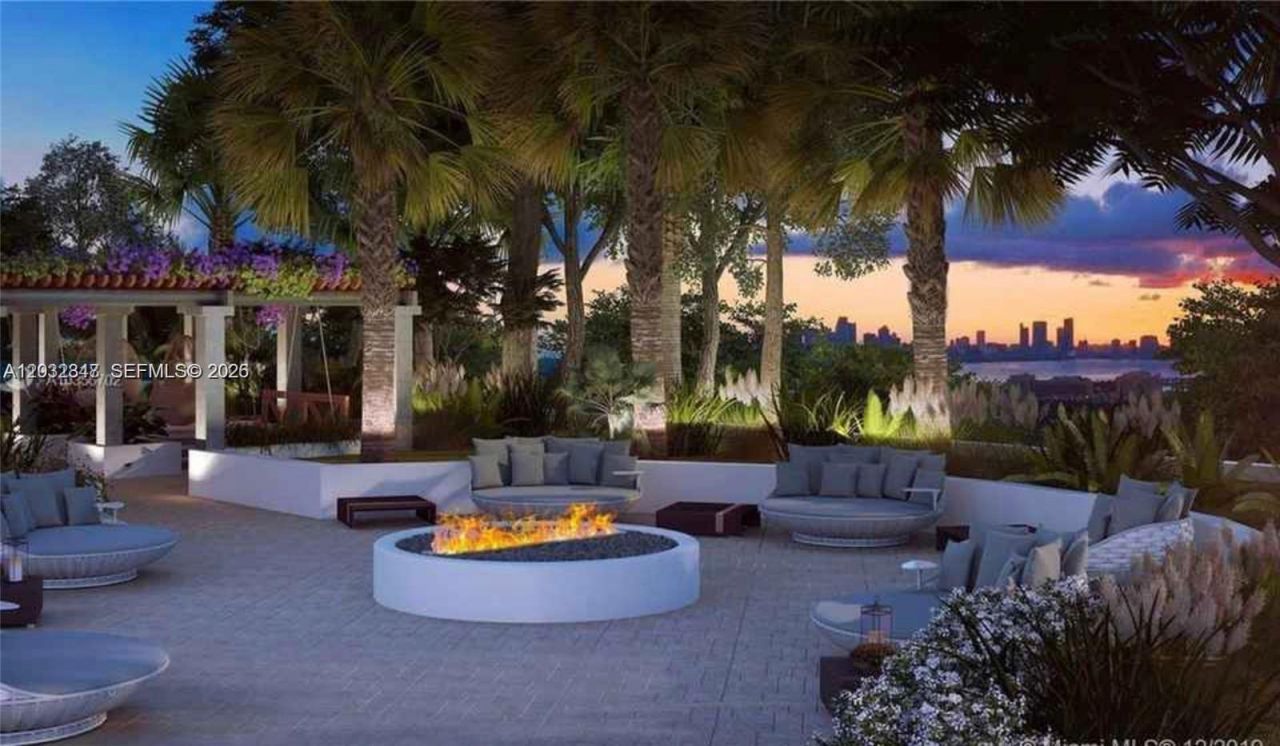 300 S Pointe Dr, Unit 908, Miami Beach, FL 33139 Photo