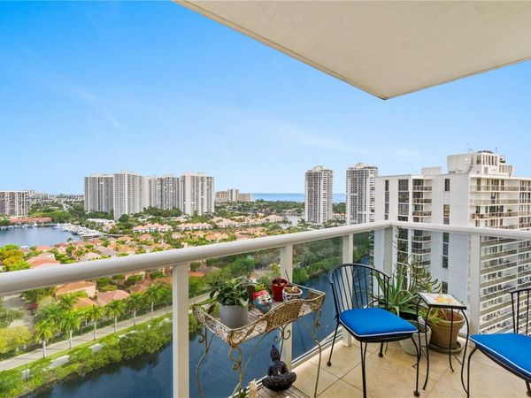 3675 N Country Club Dr, Unit 2201, Aventura, FL 33180