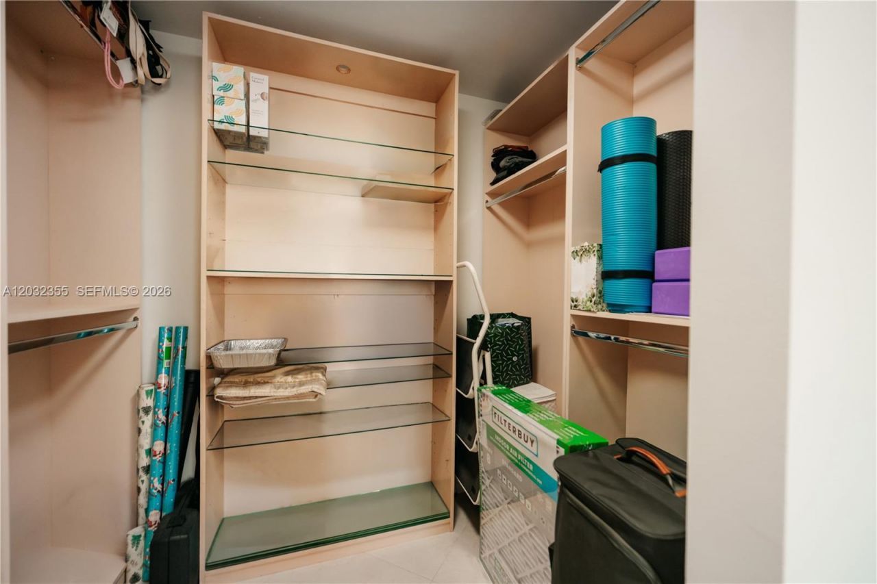 8390 SW 72nd Ave, Unit 707, Miami, FL 33143 Photo