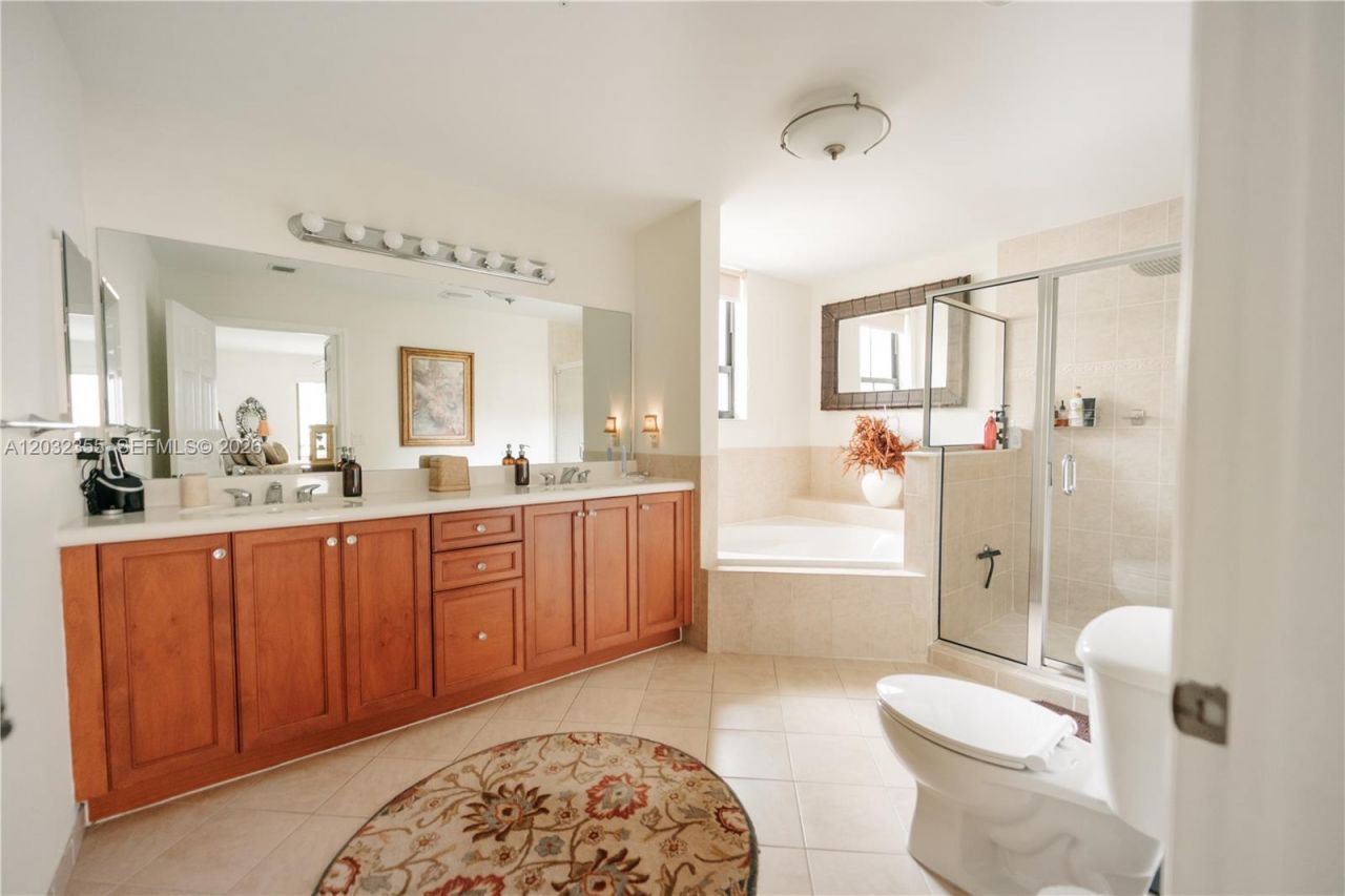 8390 SW 72nd Ave, Unit 707, Miami, FL 33143 Photo