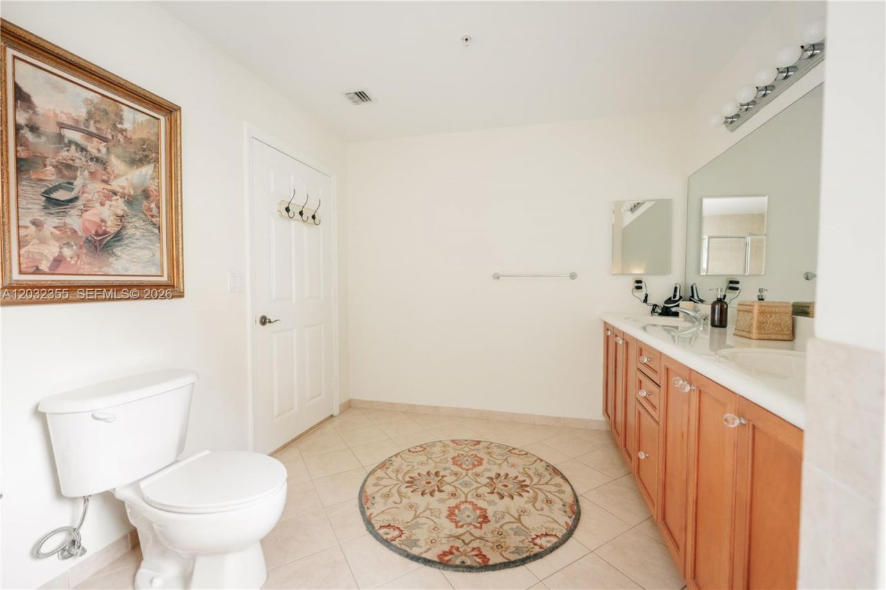8390 SW 72nd Ave, Unit 707, Miami, FL 33143 Photo