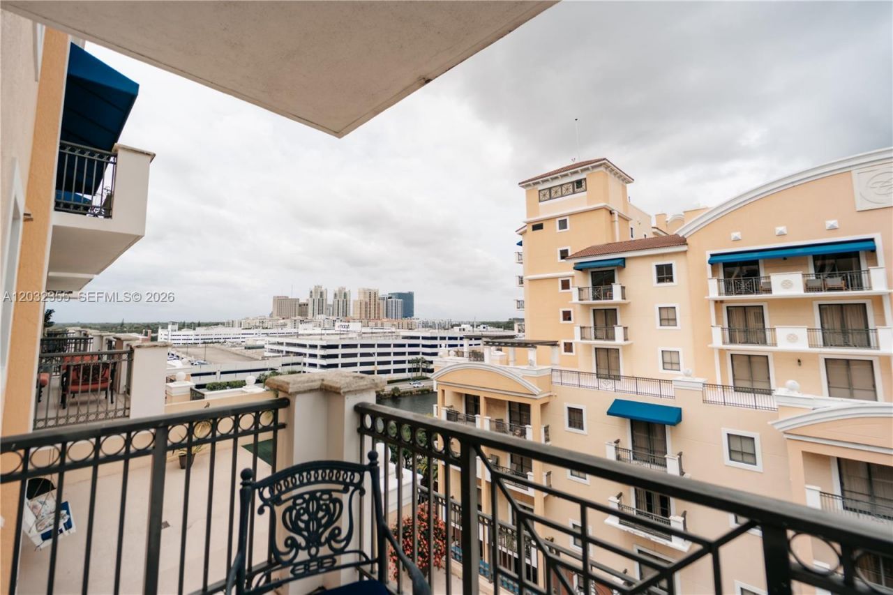 8390 SW 72nd Ave, Unit 707, Miami, FL 33143 Photo